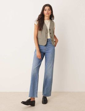Straight Jeans in blauer Waschung mit Herztaschen Blau W28 L32