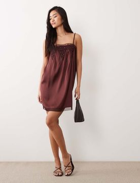 Robe courte en satin à ornements - Chocolat-Brown 32