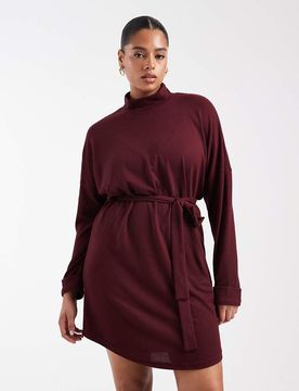 Hochgeschlossenes, gestricktes Pulloverkleid in Burgunderrot mit Bindegürtel Rot 46