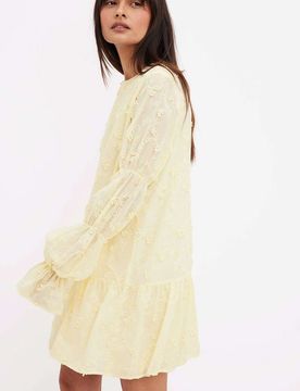 NA-KD - Robe à manches fantaisie et dos échancré - Jaune clair 36