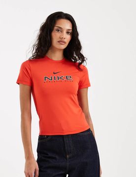 Varsity - Knapp geschnittenes T-Shirt in Rot mit Print Rot XL