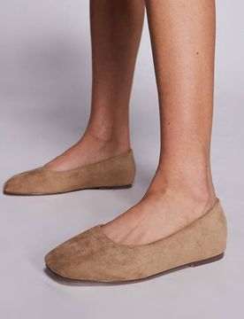 Simmi London Wide Fit - Viktoria - Ballerinas aus Wildlederimitat in Taupe-Neutral Neutral 41
