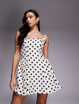 London - Minikleid in Weiß mit Polka Dots, eckigem Ausschnitt, Schnürung am Rücken und seitlichem Faltendetail-Bunt Bunt 34