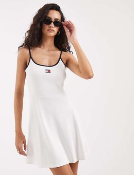 Mini-Riemchenkleid in Wollweiß mit Logo-Aufnäher Weiß XL