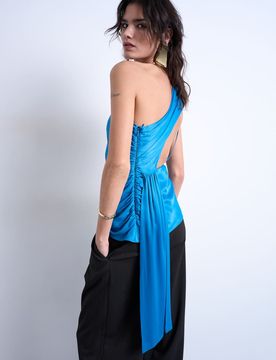 Oberteil in Blau mit One-Shoulder-Träger und drapierter Rückseite Blau 46