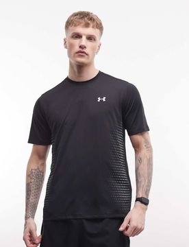 Tech Play - Kurzärmliges T-Shirt in Schwarz Schwarz XL