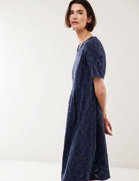 Jacquardkleid, normale Größen, Farbe Blau, 46, leicht und luftig aufwendiges Jacquardmuster Damen