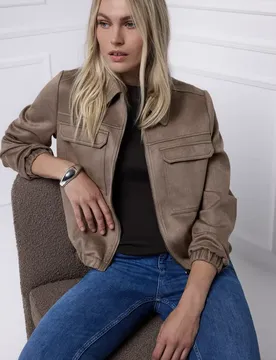 Kurze Veloursjacke female Braun