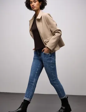 Jeans im Loose Fit female Blau