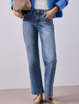 Straight Leg Jeans female Blau