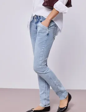 Slim Leg Jeans female Blau