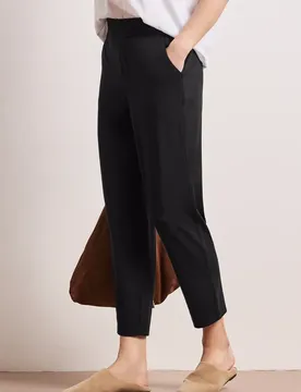 Mid Waist Slim Leg Hose im Loose Fit Schwarz