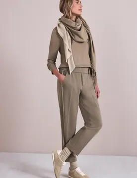 Slim Leg Hose female Braun