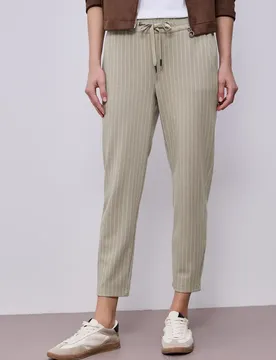 Straight Leg Hose mit Streifen Beige