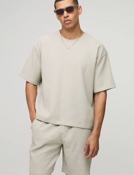 Herren Oversized Boxy Plissee T-Shirt und Relaxed Fit Shorts Set in mittlerer Länge Stone Größe XS