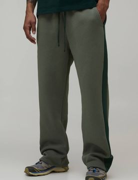 Herren Straight Fit Jogginghose mit Paneelen Green Größe XS
