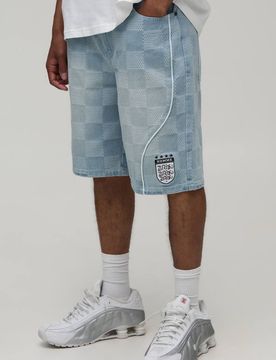 Herren Entspannt Geschnittene Jeansshorts Mit Abzeichen-Applikation Light Blue Größe 36