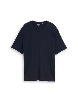 XL plus t-shirt with embro male