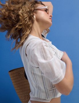 Camicia-blusa in cotone con maniche corte e motivo ajour - bianco