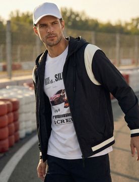 Giacca bomber con cappuccio - nero