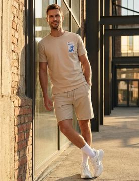 Sinsay - Pantaloncini slim - beige