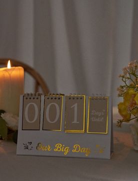Calendario conto alla rovescia per il matrimonio - bianco