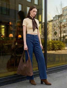 T-shirt in cotone - yellow jeans