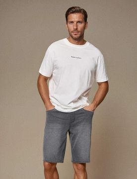 Pantaloncini in denim effetto slavato - grigio chiaro