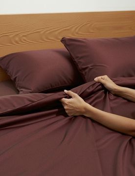 Set di biancheria da letto in raso con piega - marrone scuro