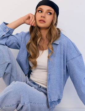 Giacca bomber in denim con ricamo floreale - blu