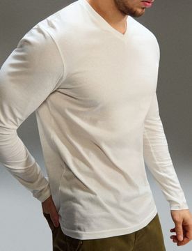 T-shirt in cotone a maniche lunghe con scollo a V - panna