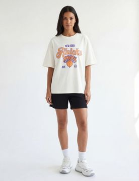 T-shirt in cotone con stampa NBA - panna