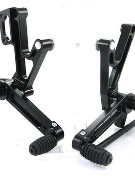 Pedane Regolabili Dbk Ducati Monster 400 / 600 / 620 / 750 / 900 / 1000 / S4