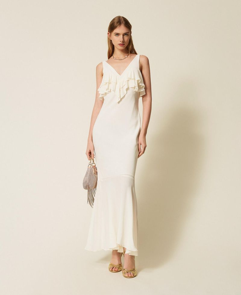 Robe longue en crêpe georgette avec volants