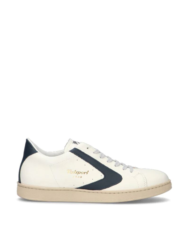 Classic Sneakers for Everyday Style