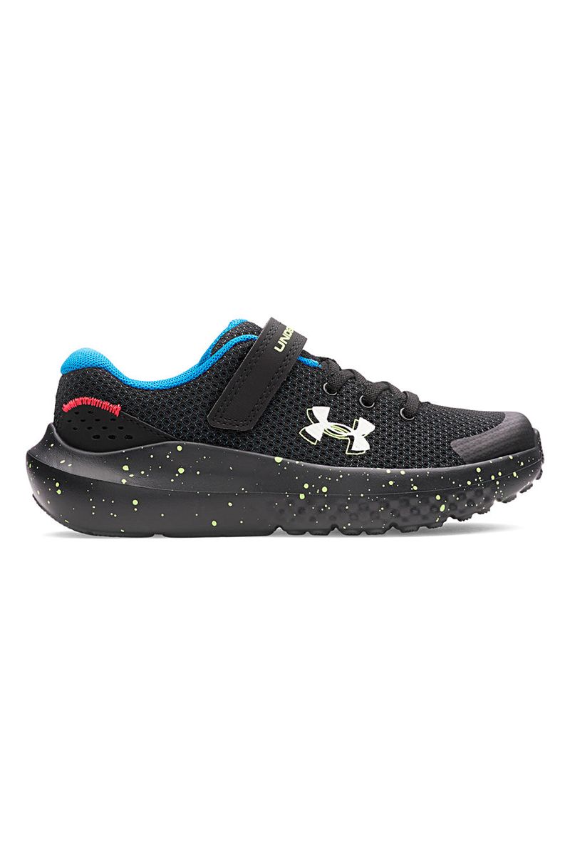Scarpe da corsa nere con dettagli fluo UA BPS Surge 4 AC 32