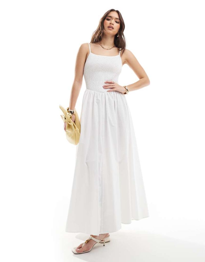 Gesmoktes Maxi-Trägerkleid in Weiß mit V-Taille und gerafftem Rockteil Weiß 38