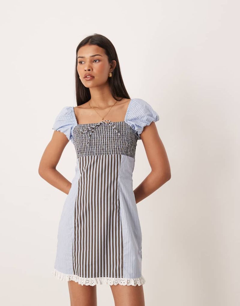 Robe courte à encolure carrée et rayures - Bleu varié-Multicolore 34