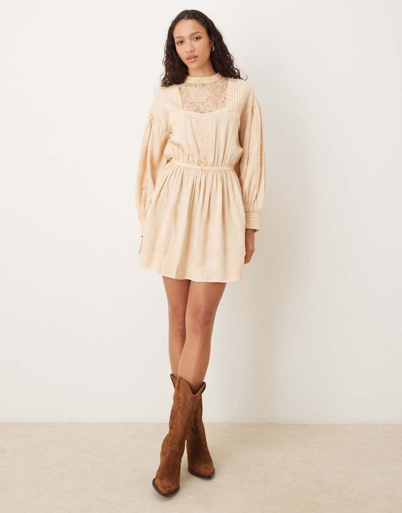 Robe courte rétro à col montant, empiècements et bordures en dentelle-Multicolore 32