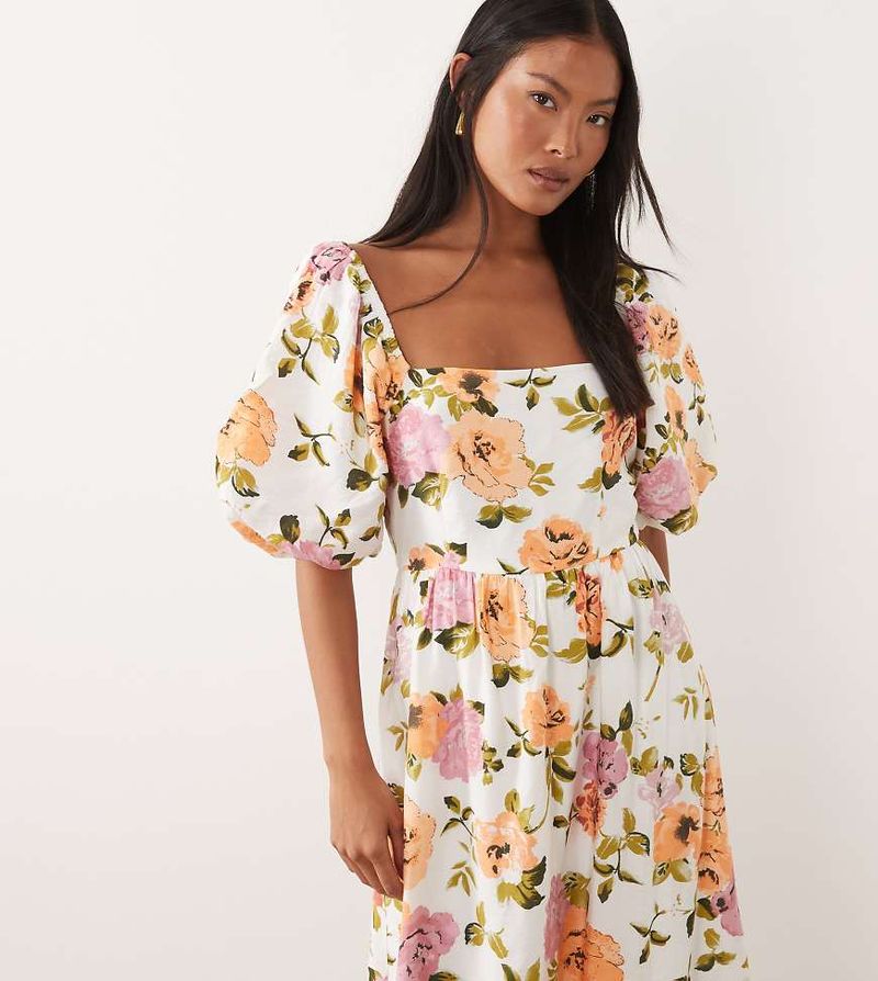 Robe longue à imprimé fleuri avec volants étagés et manches volumineuses - Blanc 36